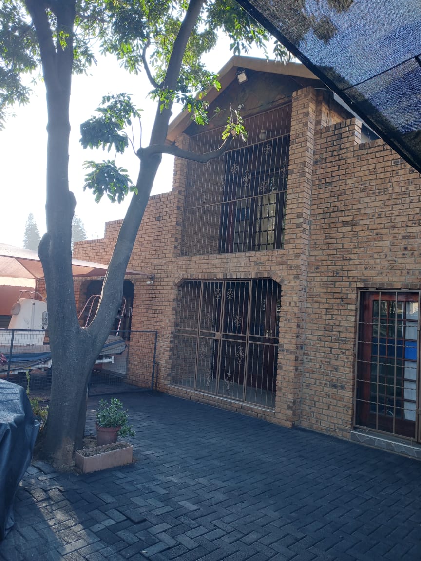 7 Bedroom Property for Sale in Bodorp North West